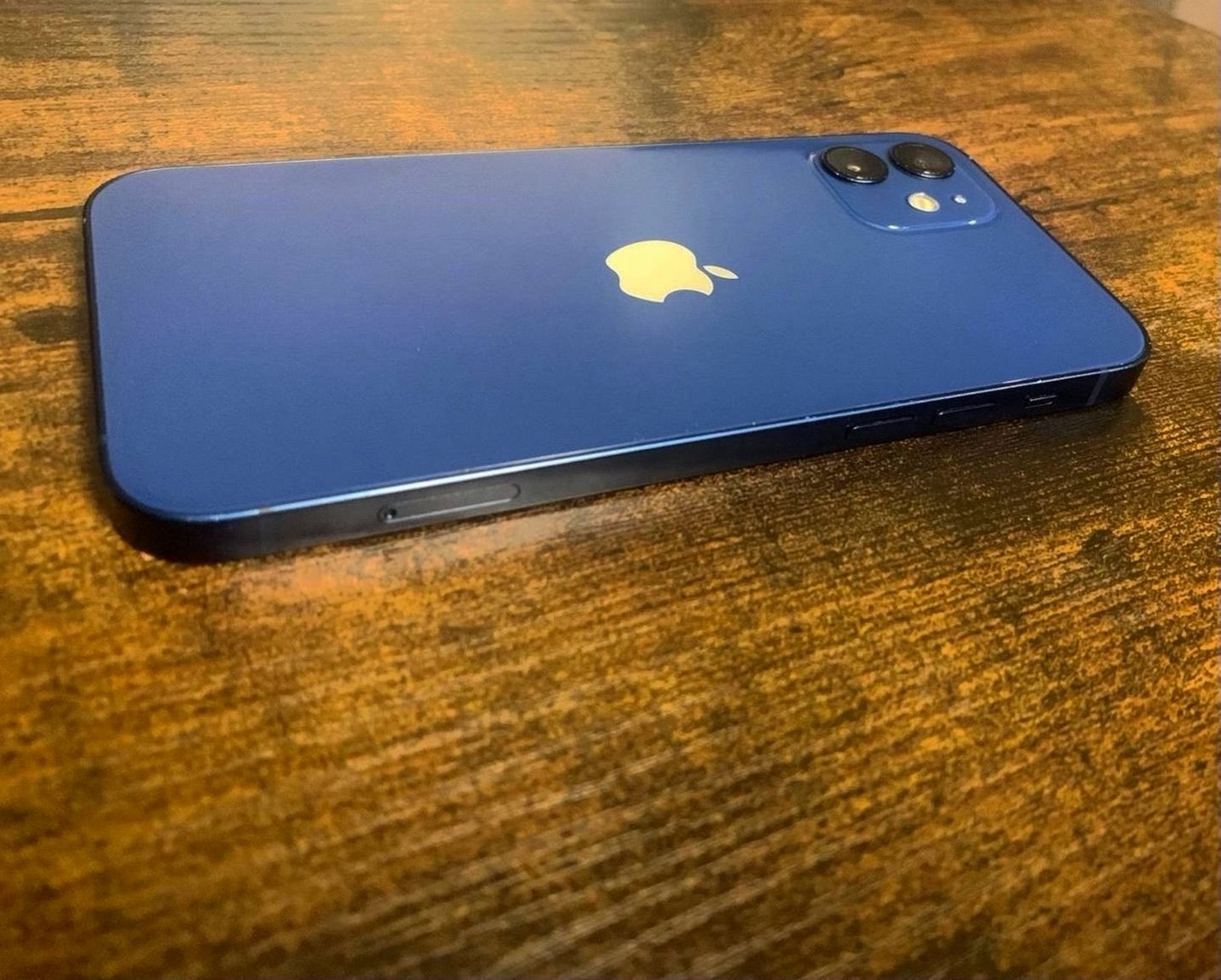 Apple iPhone 12 64GB Blue Unlocked - Used image 3