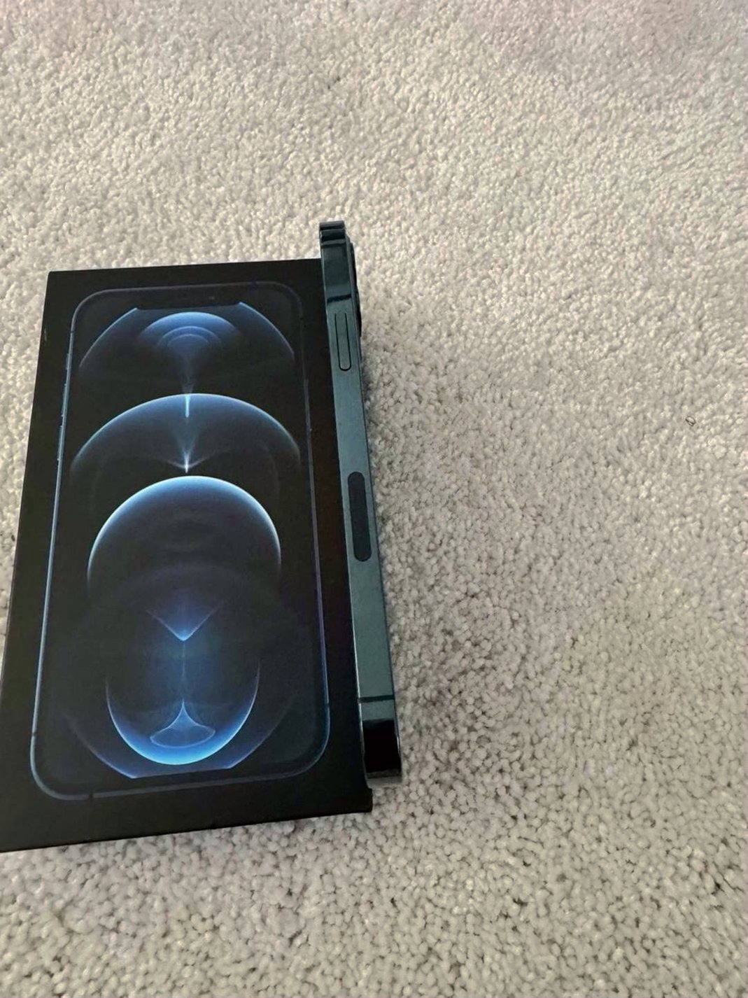 Apple iPhone 12 Pro 256GB Pacific Blue Unlocked - Used image 4