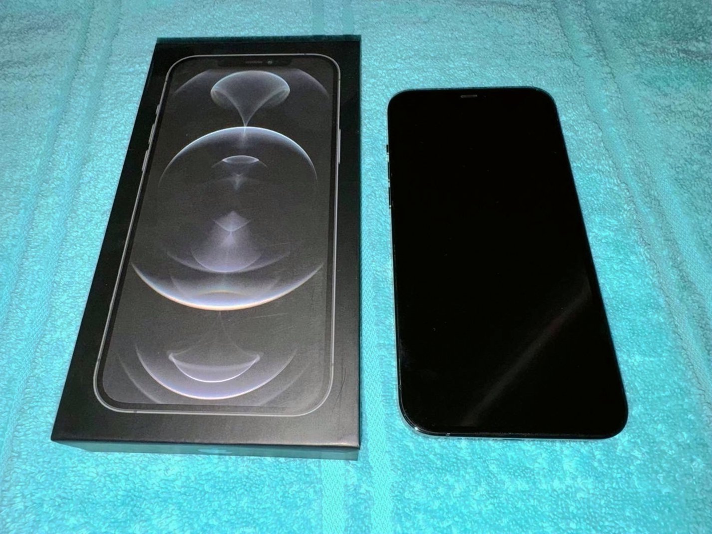 Apple iPhone 12 Pro Max 512GB Graphite Unlocked - Used image 6