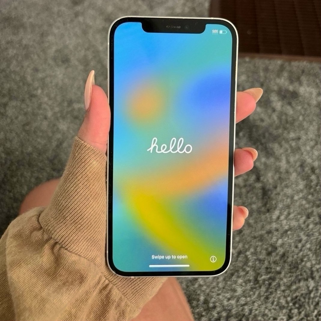 Apple iPhone 12 256GB Unlocked Used image 2
