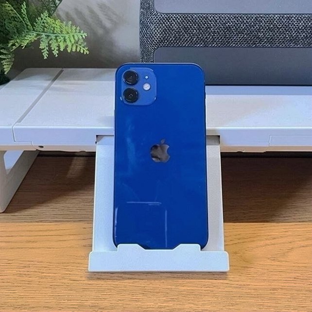Apple iPhone 12 128GB Blue Unlocked - Used image 5