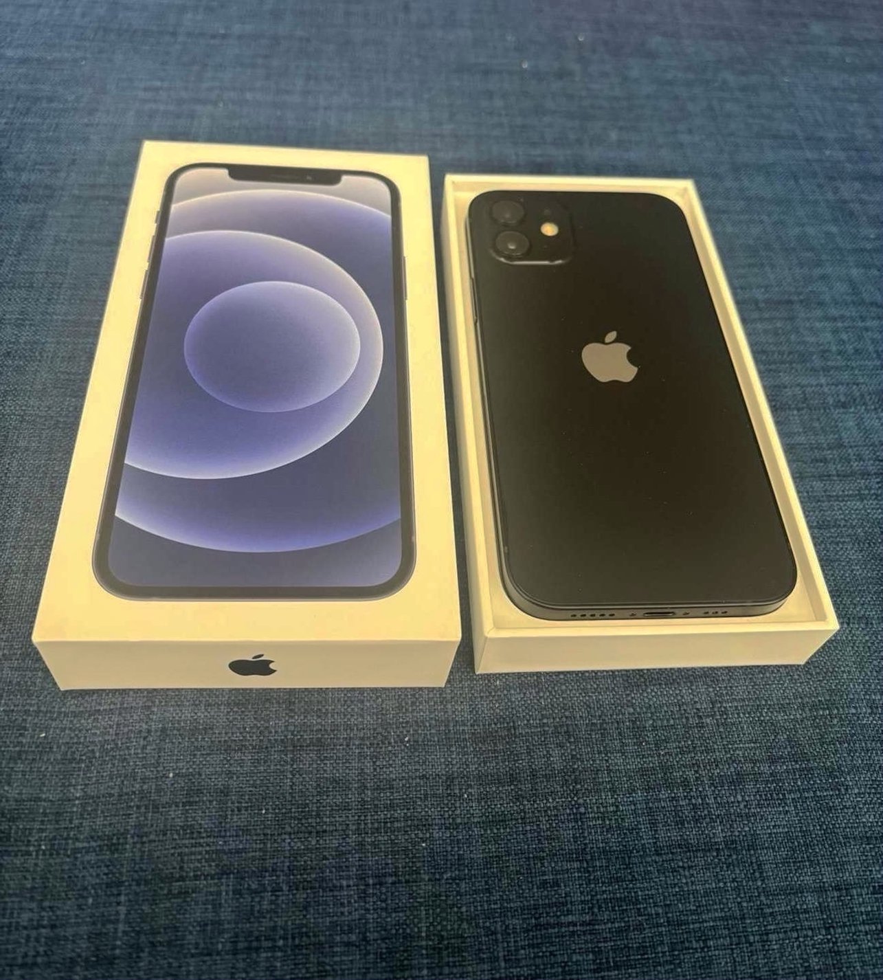 Apple iPhone 12 128GB Black Unlocked - Used