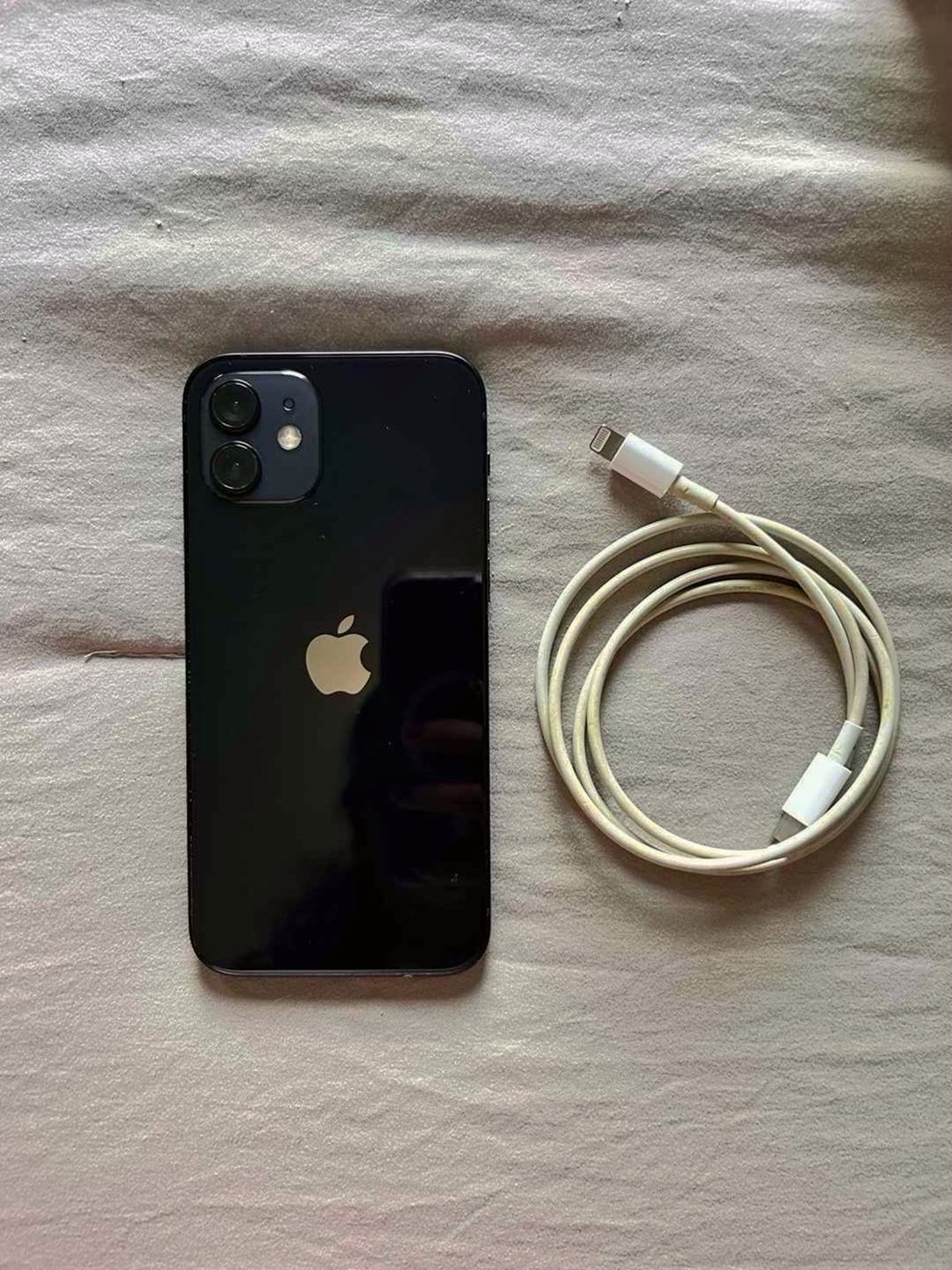 Apple iPhone 12 128GB Unlocked Used
