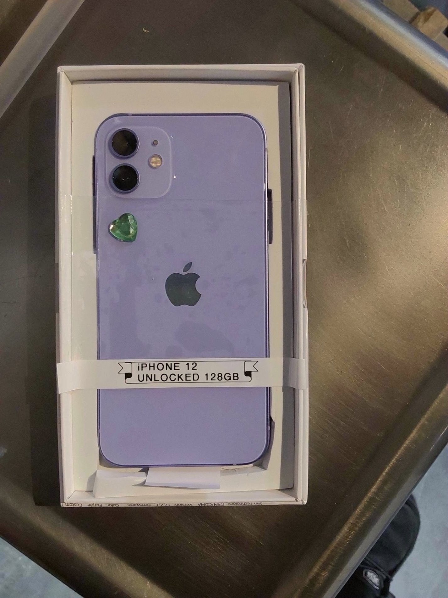 Apple iPhone 12 128GB Purple Unlocked - Used
