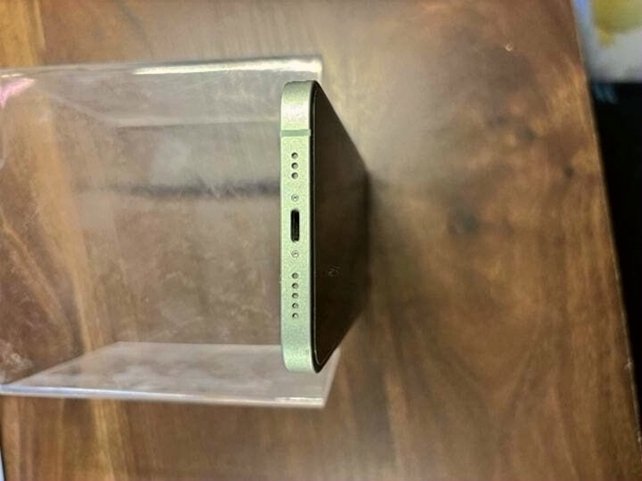 Apple iPhone 12 256GB Green Unlocked Used image 5