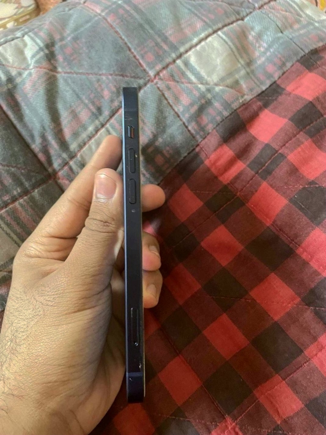 Apple iPhone 12 128GB Unlocked Used image 3