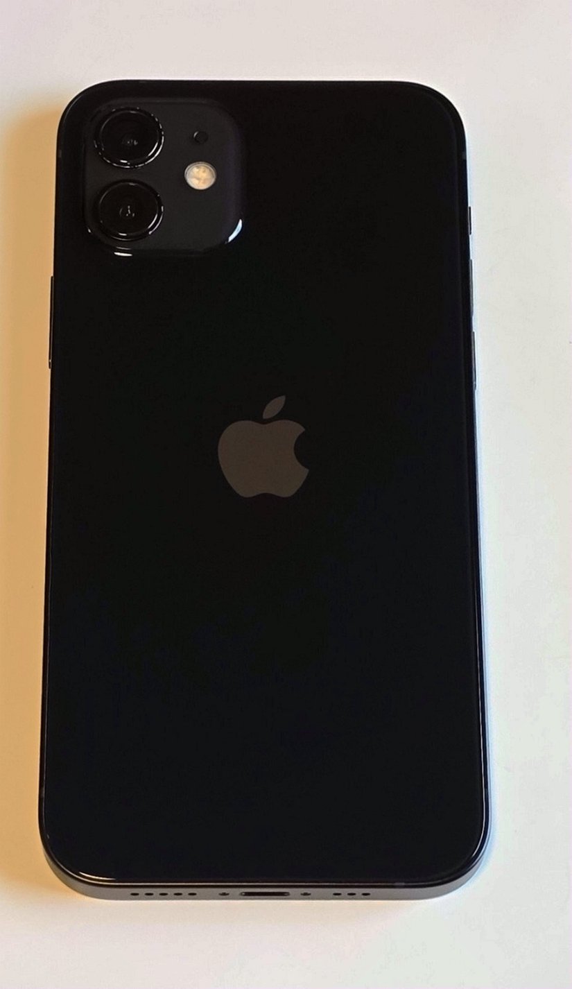 Apple iPhone 12 128GB Midnight Black Unlocked - Used