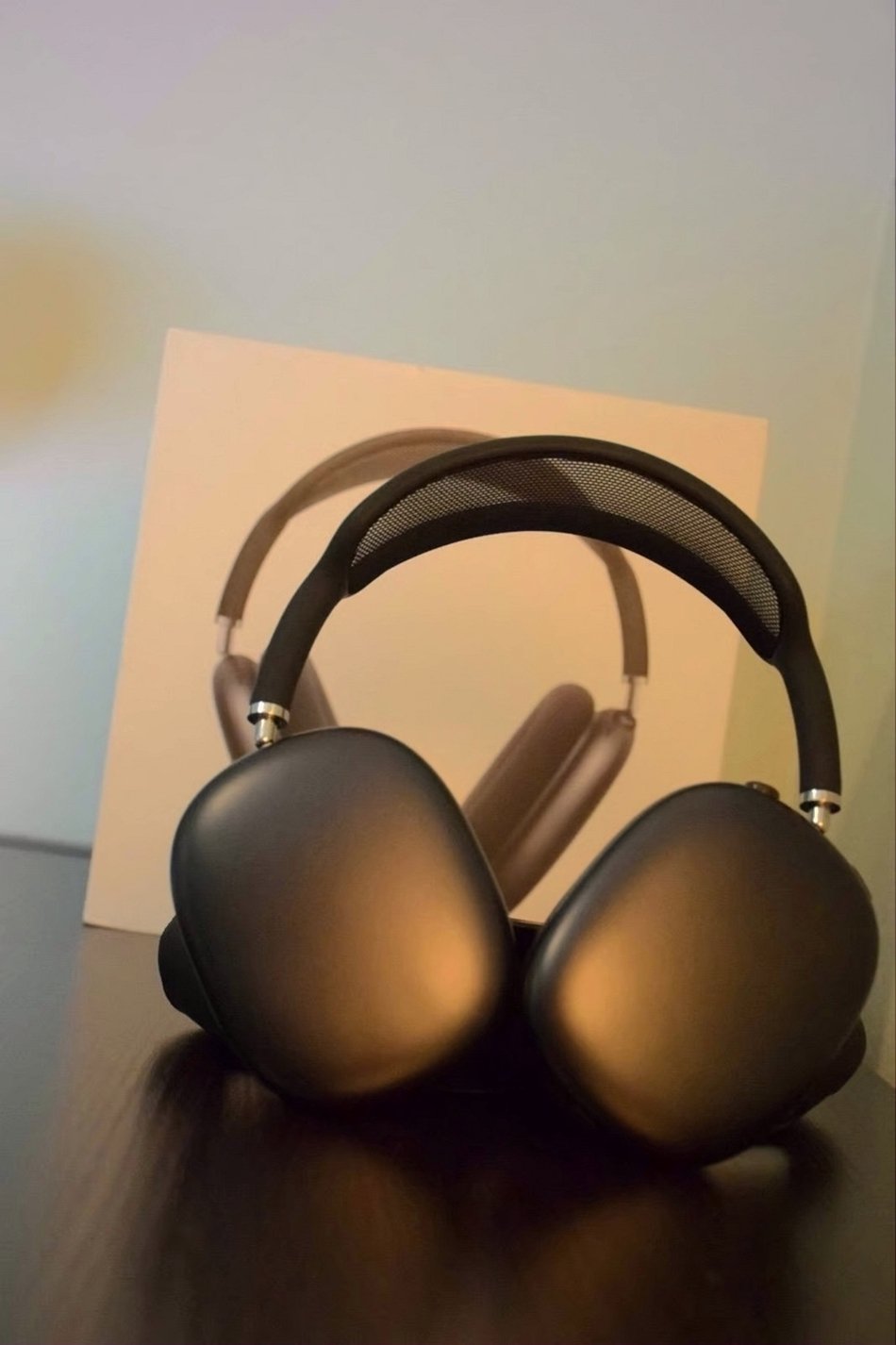 Apple AirPods Max 1P17 with Smart Case Used