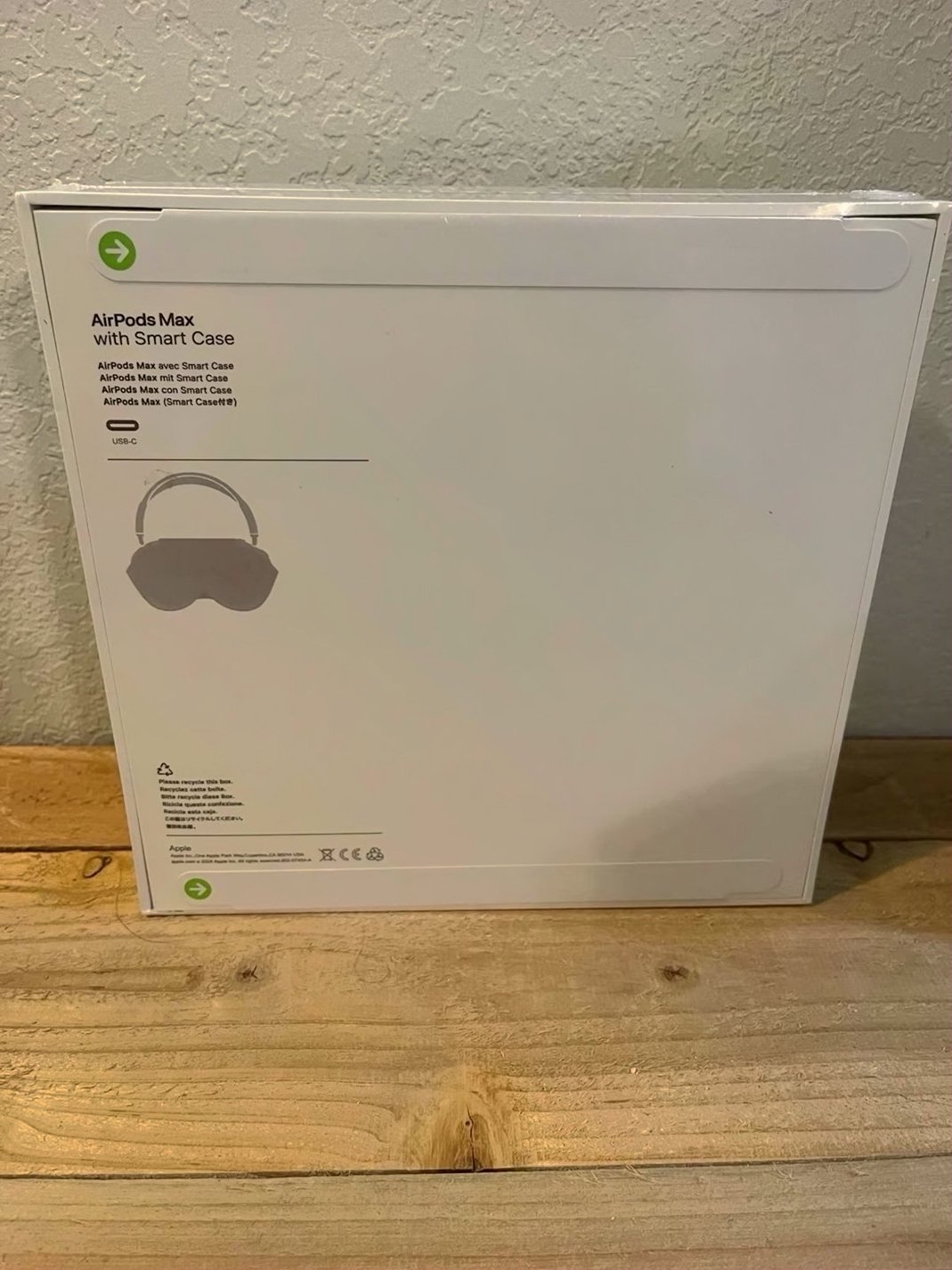 Apple AirPods Max 9Y31 Midnight Black Unlocked - Used image 2