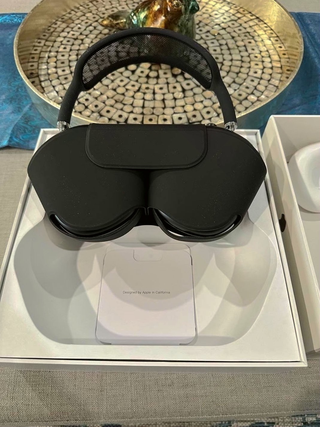 Apple AirPods Max 3A71 Used - Unlocked image 3