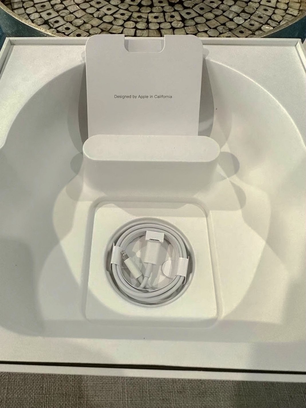 Apple AirPods Max 3A71 Used - Unlocked image 4