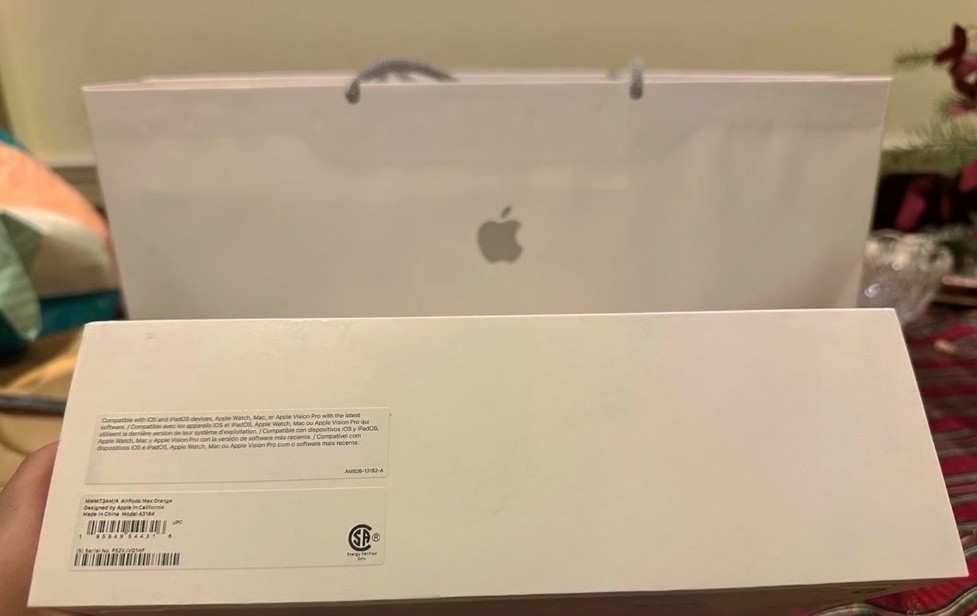 Apple AirPods Max 2nd Gen Orange Unlocked - Used image 2