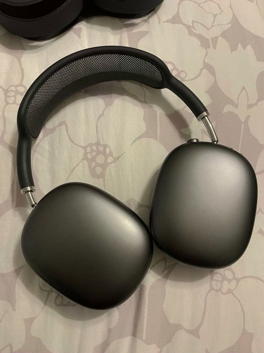 Apple AirPods Max Space Gray 1M19 - Used image 2