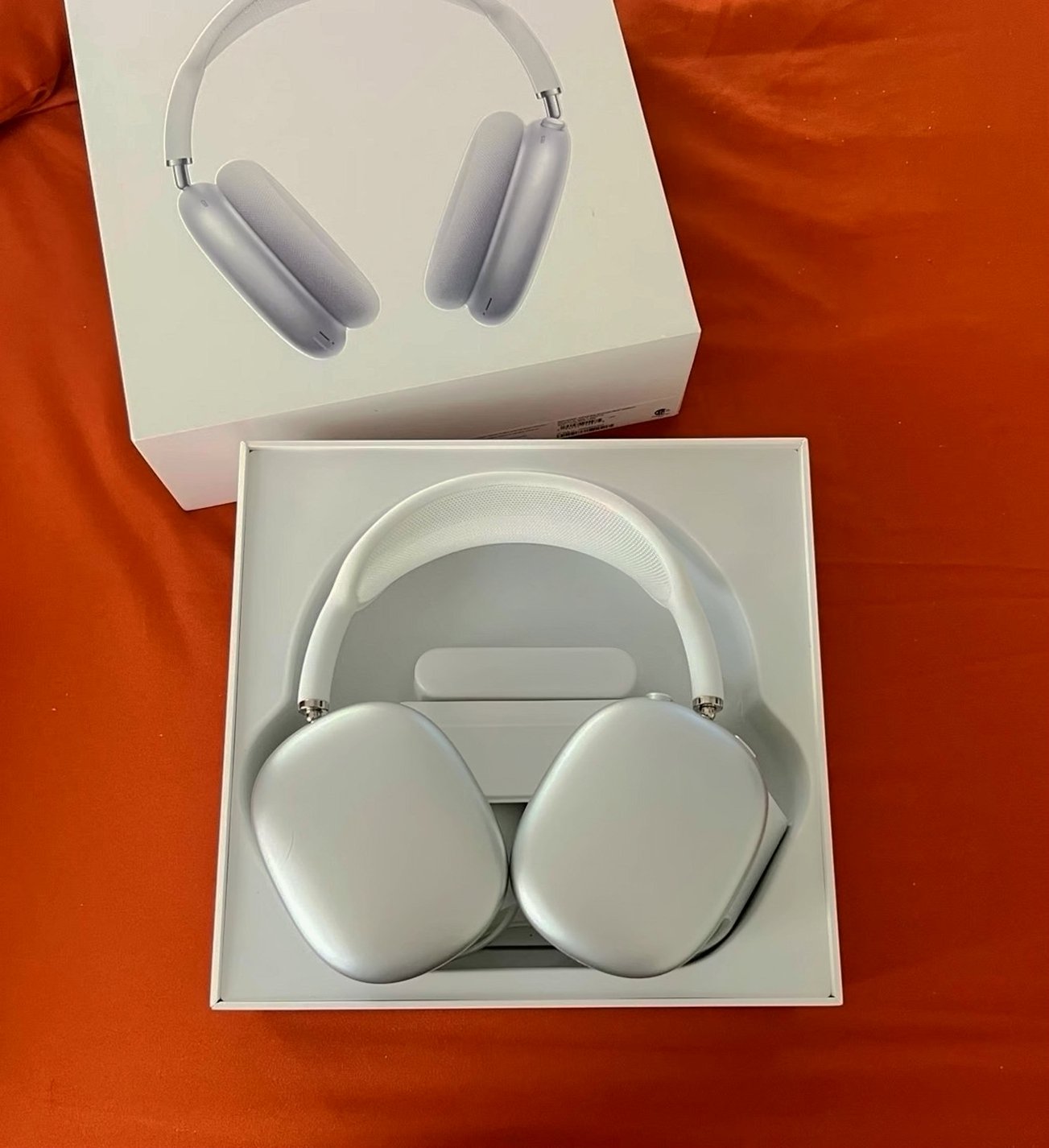 Apple AirPods Max 7C96 Space Gray Unlocked - Used image 2