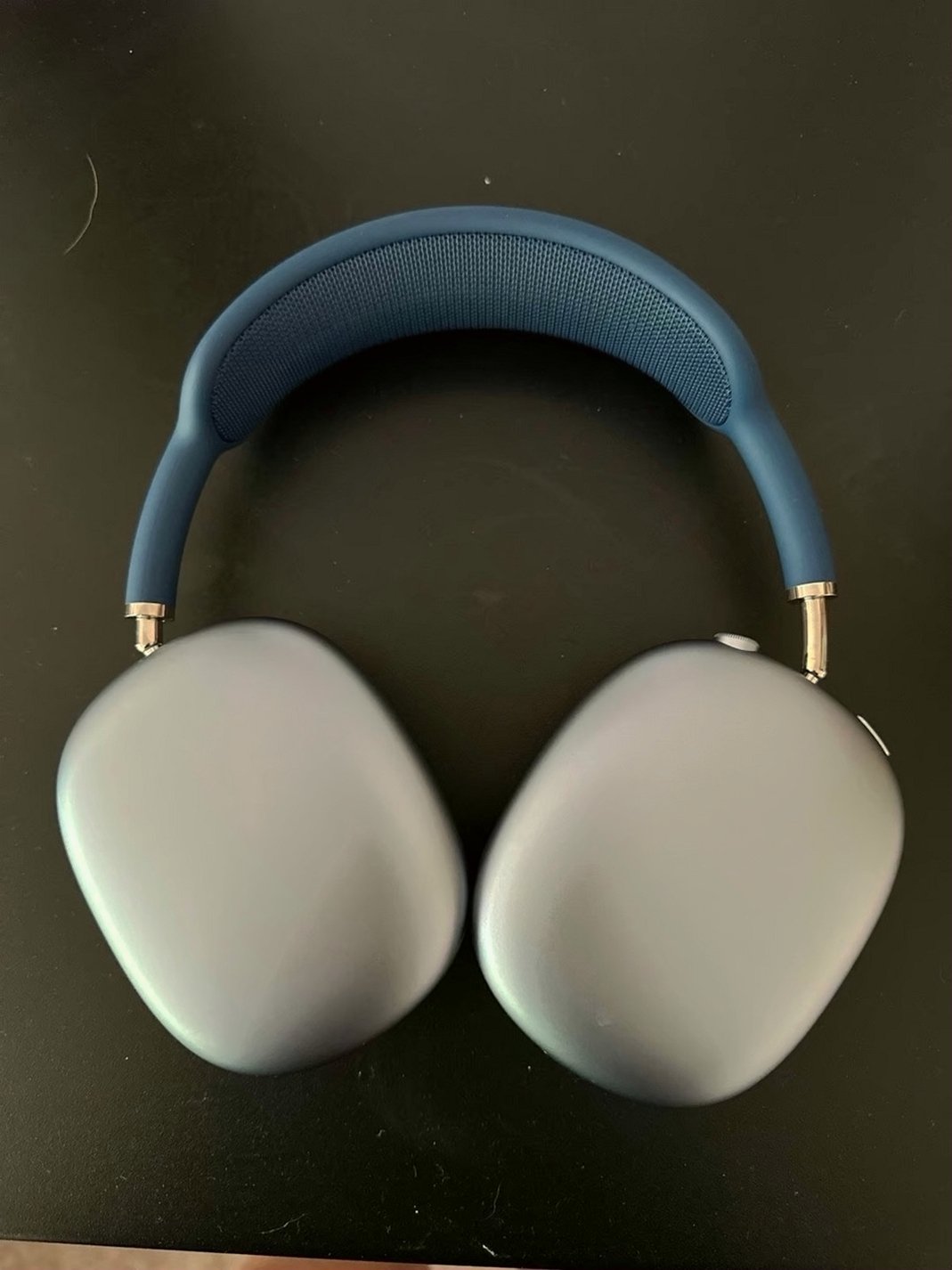 Apple AirPods Max 3A18 Blue Unlocked - Used image 3