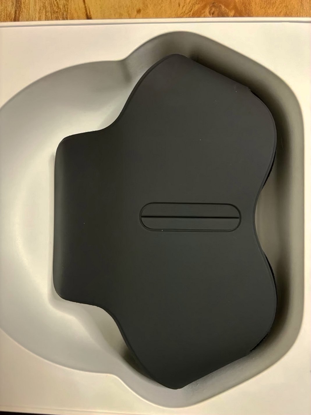 Apple AirPods Max Space Gray Unlocked - Used image 3