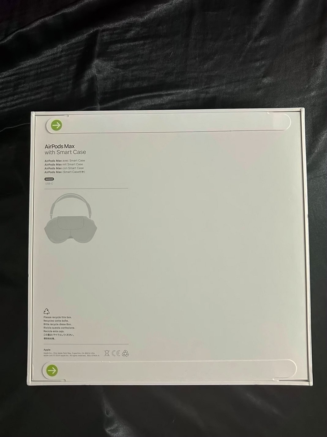 Apple AirPods Max Midnight Unlocked - Used image 2
