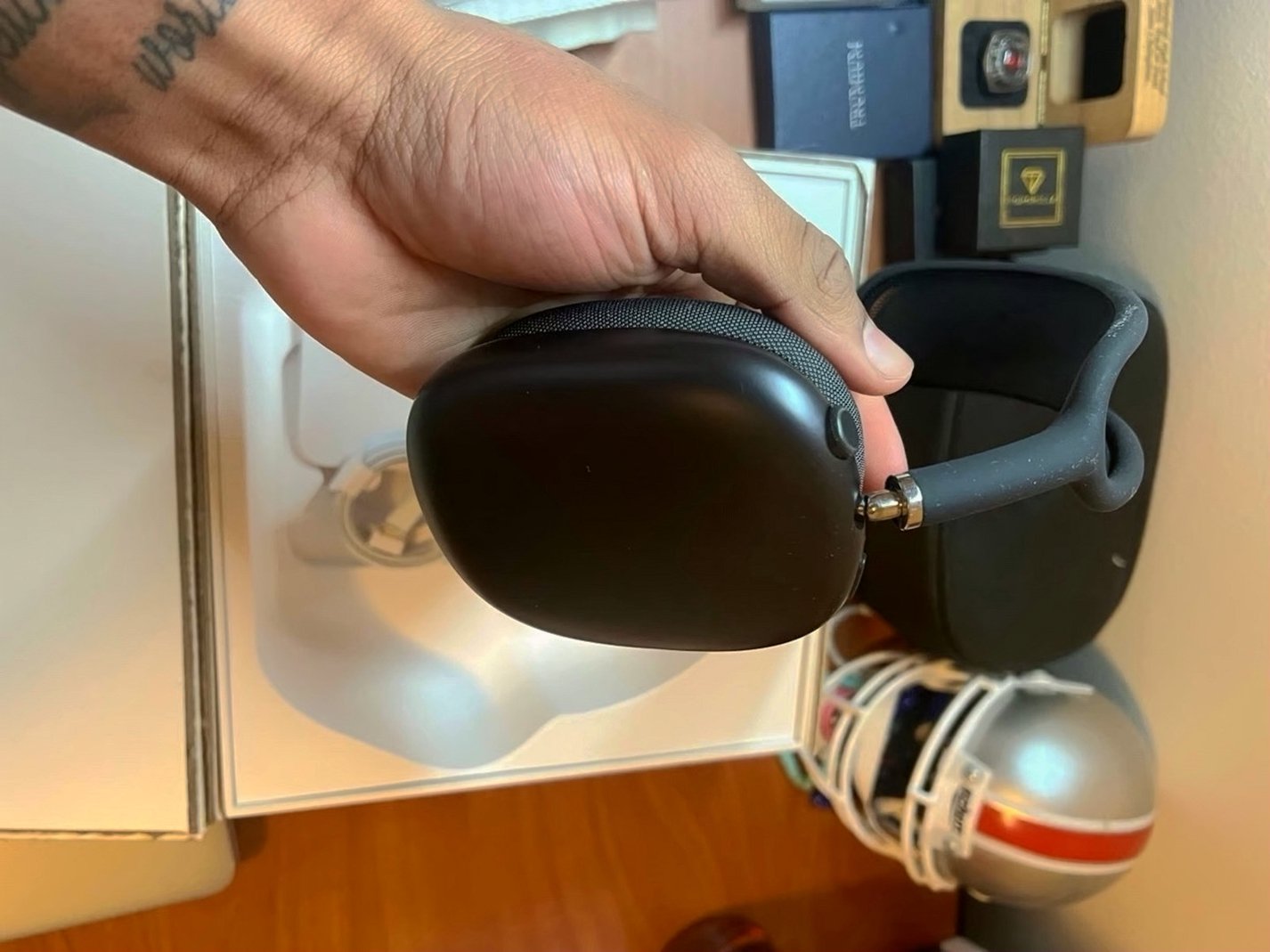 Apple AirPods Max 2024 USB-C Used image 4
