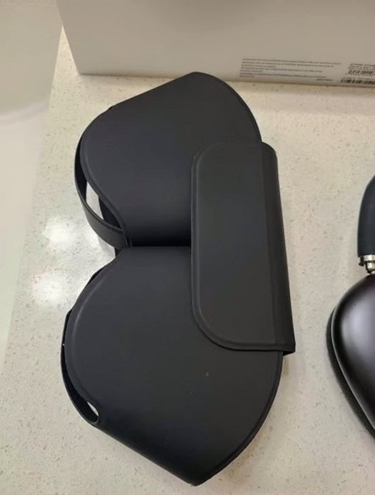 Apple AirPods Max 5Z82 Used image 3