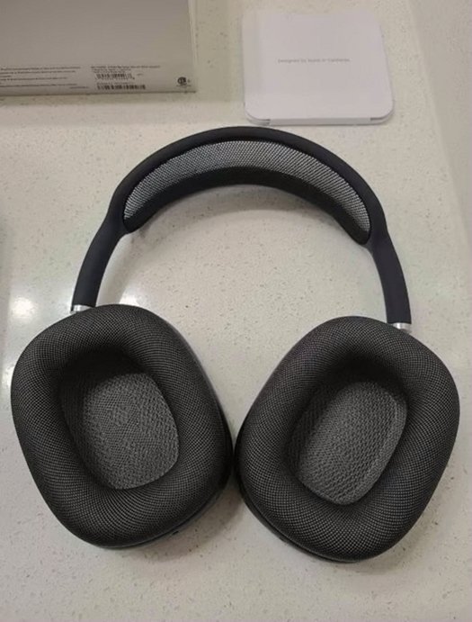Apple AirPods Max 5Z82 Used image 4