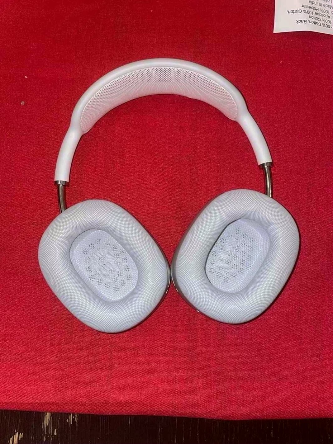 Apple AirPods Max Silver Unlocked - Used image 2