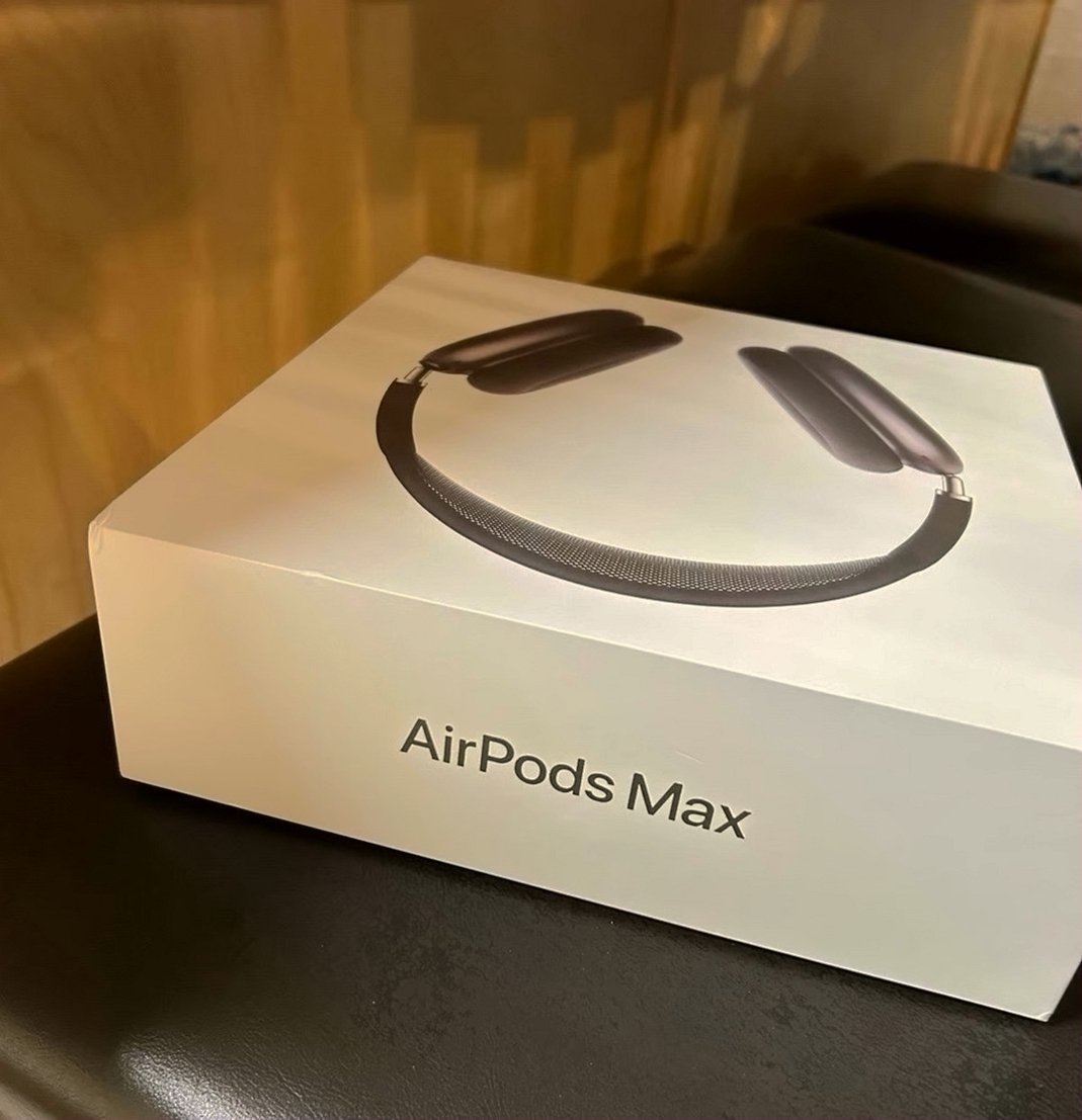 Apple AirPods Max 6C38 Silver Used image 2