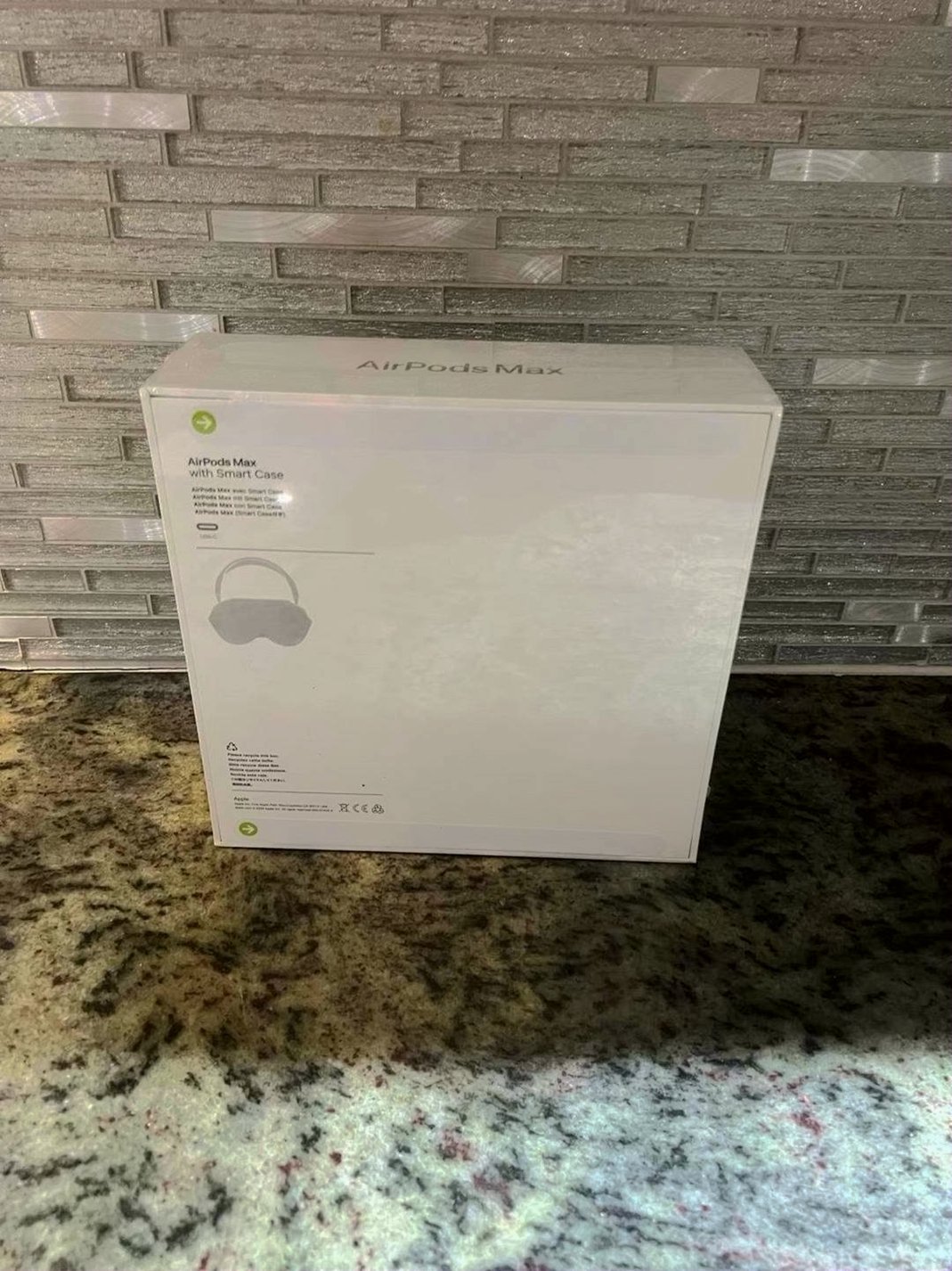 Apple AirPods Max with Smart Case & Lightning USB-C Cable 5Y28 - Used image 3