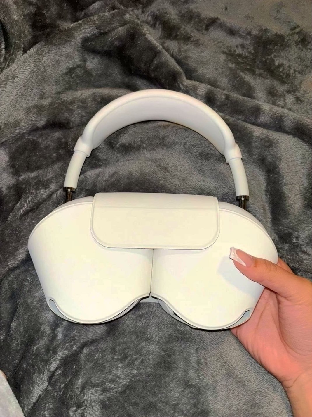 Apple AirPods Max 6R88 Silver Unlocked - Used
