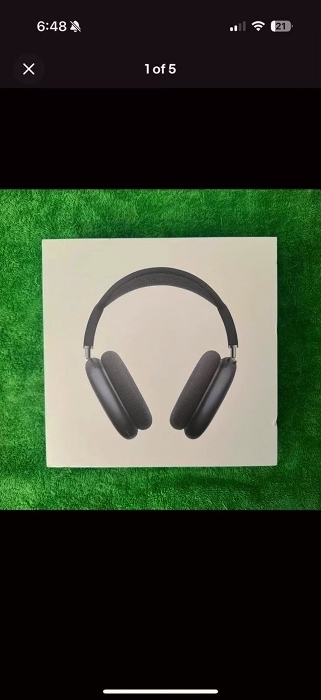 Apple AirPods Max Space Gray Unlocked - Used