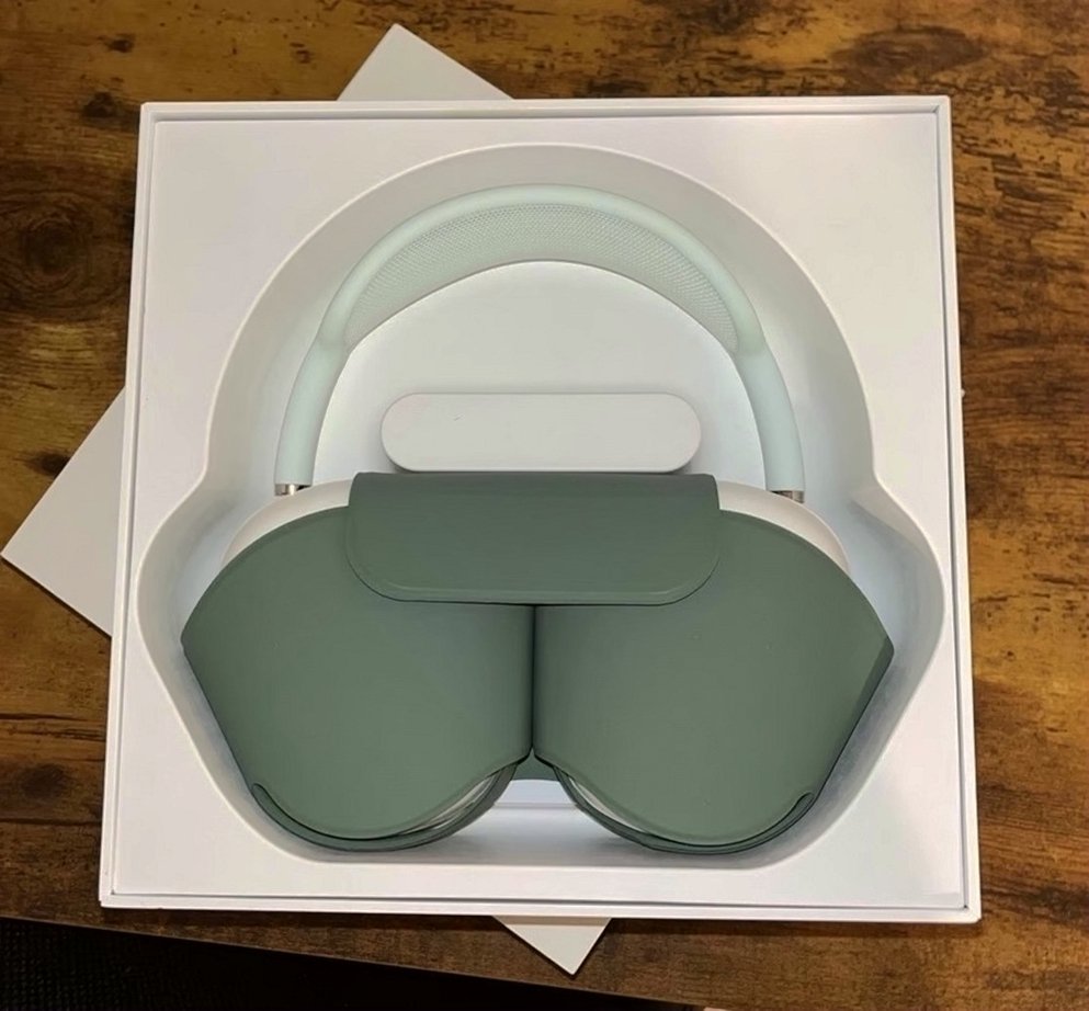 Apple AirPods Max Wireless Over-Ear Headset Green Unlocked - Used image 2