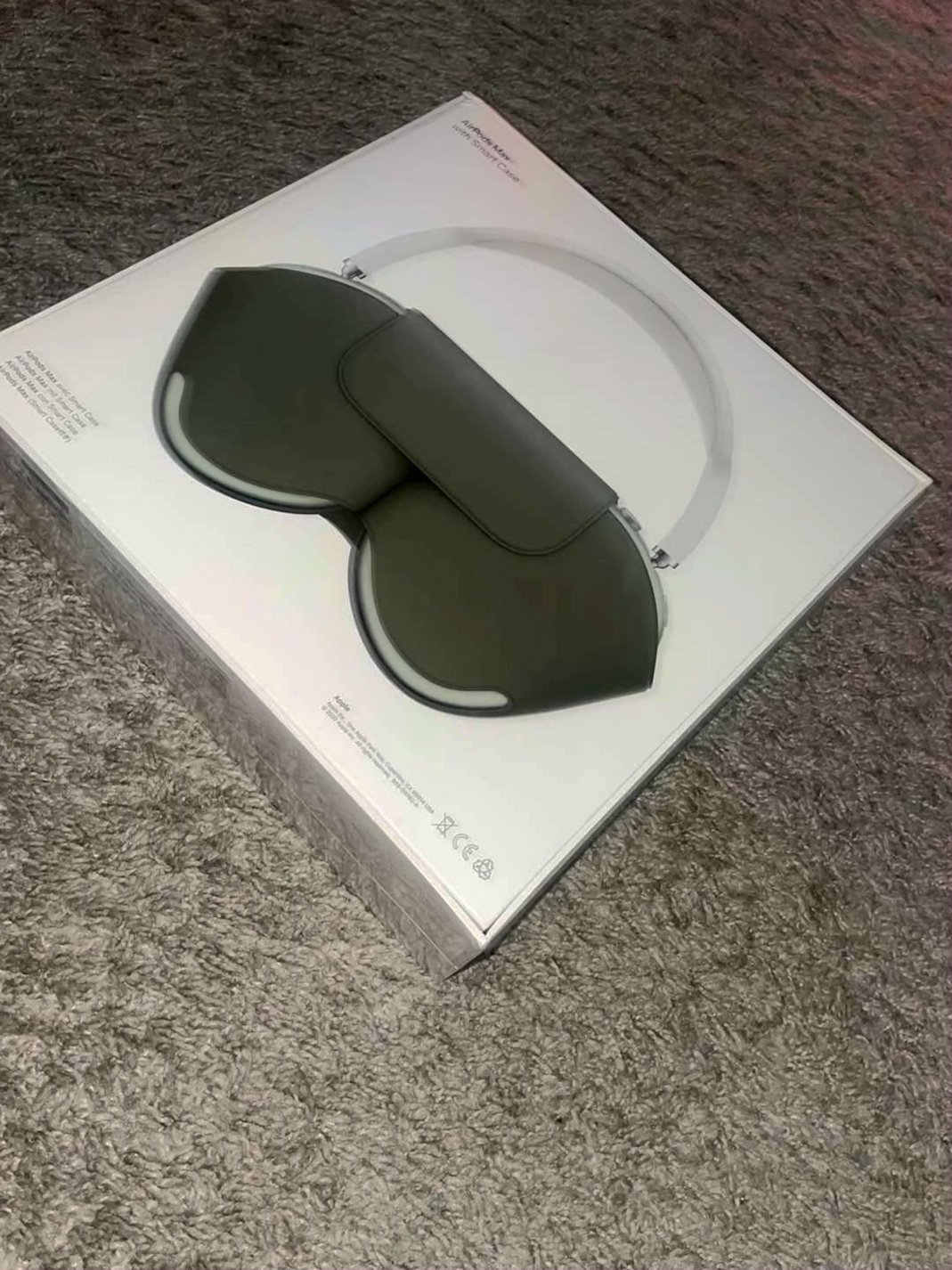 Apple AirPods Max Green Unlocked - Used image 5
