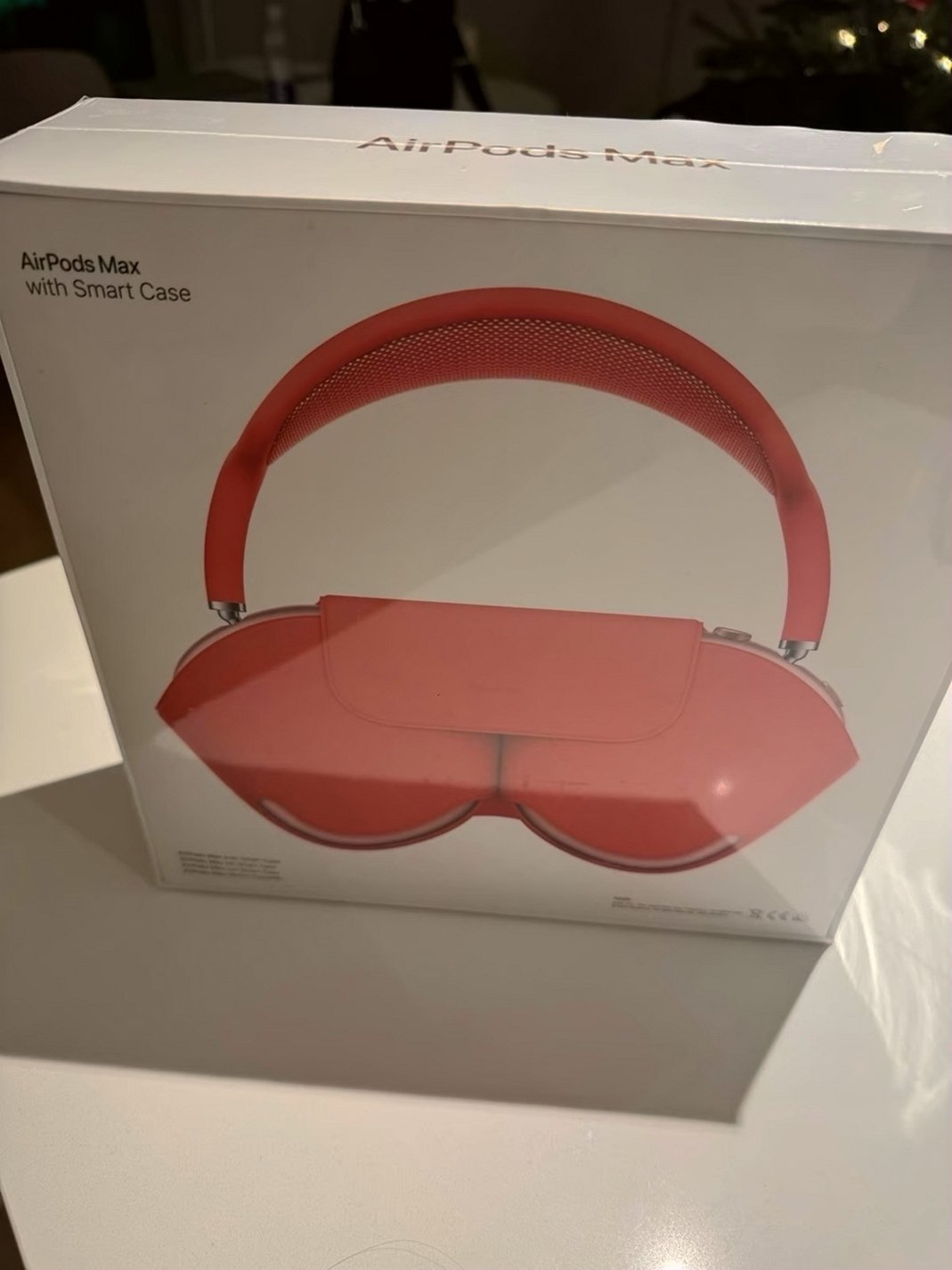 Apple AirPods Max with Smart Case 3L75 - Used image 2