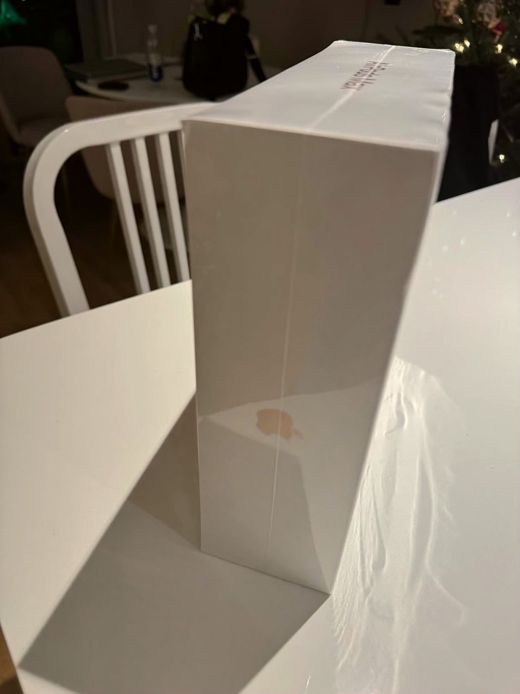 Apple AirPods Max with Smart Case 3L75 - Used image 4