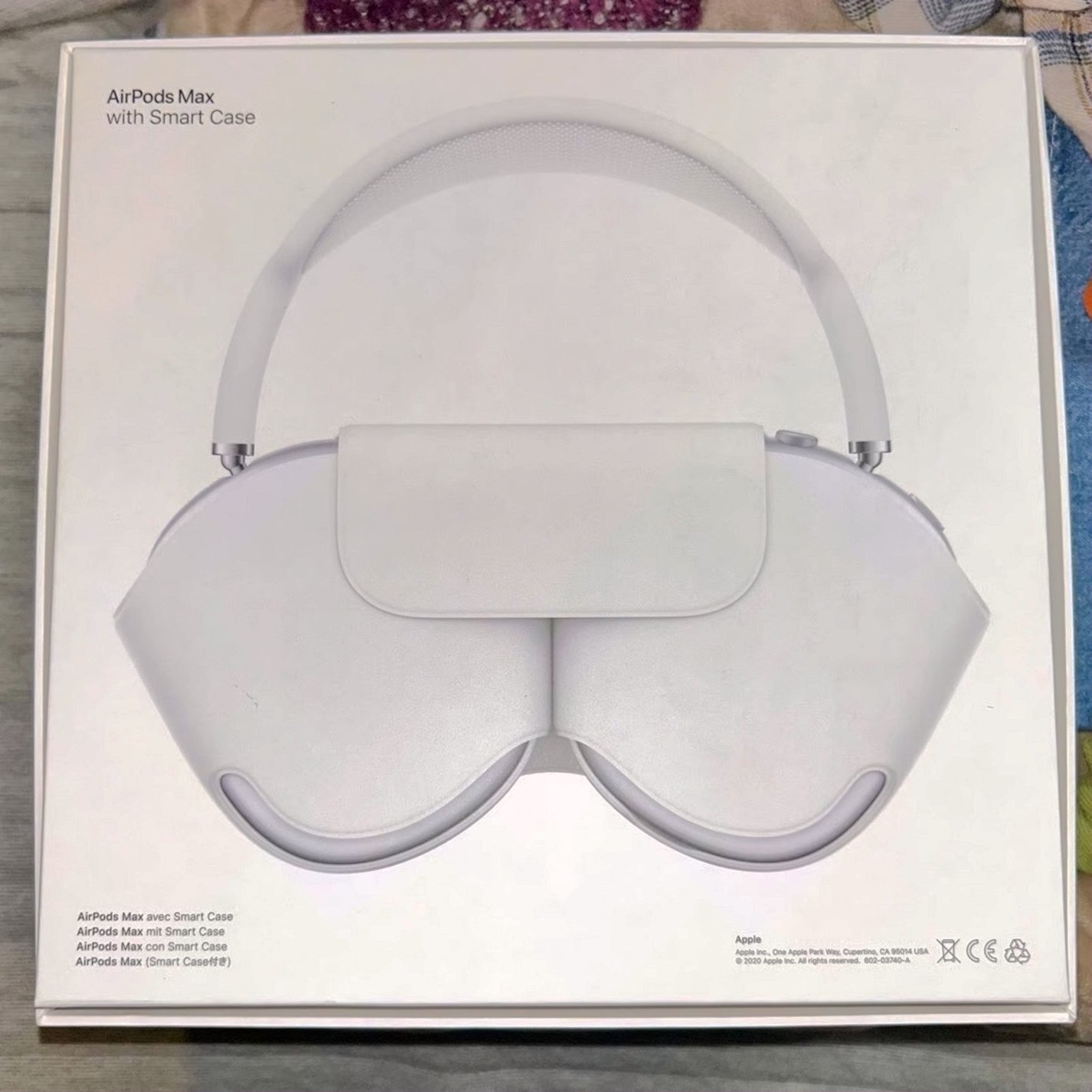 Apple AirPods Max White Unlocked - Used image 5