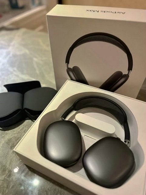 Apple AirPods Max Space Gray Used