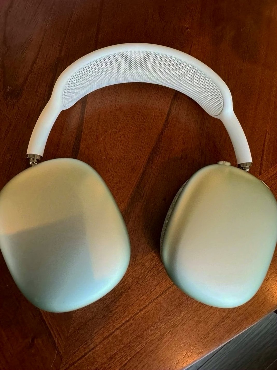 Apple AirPods Max Green Unlocked - Used image 4