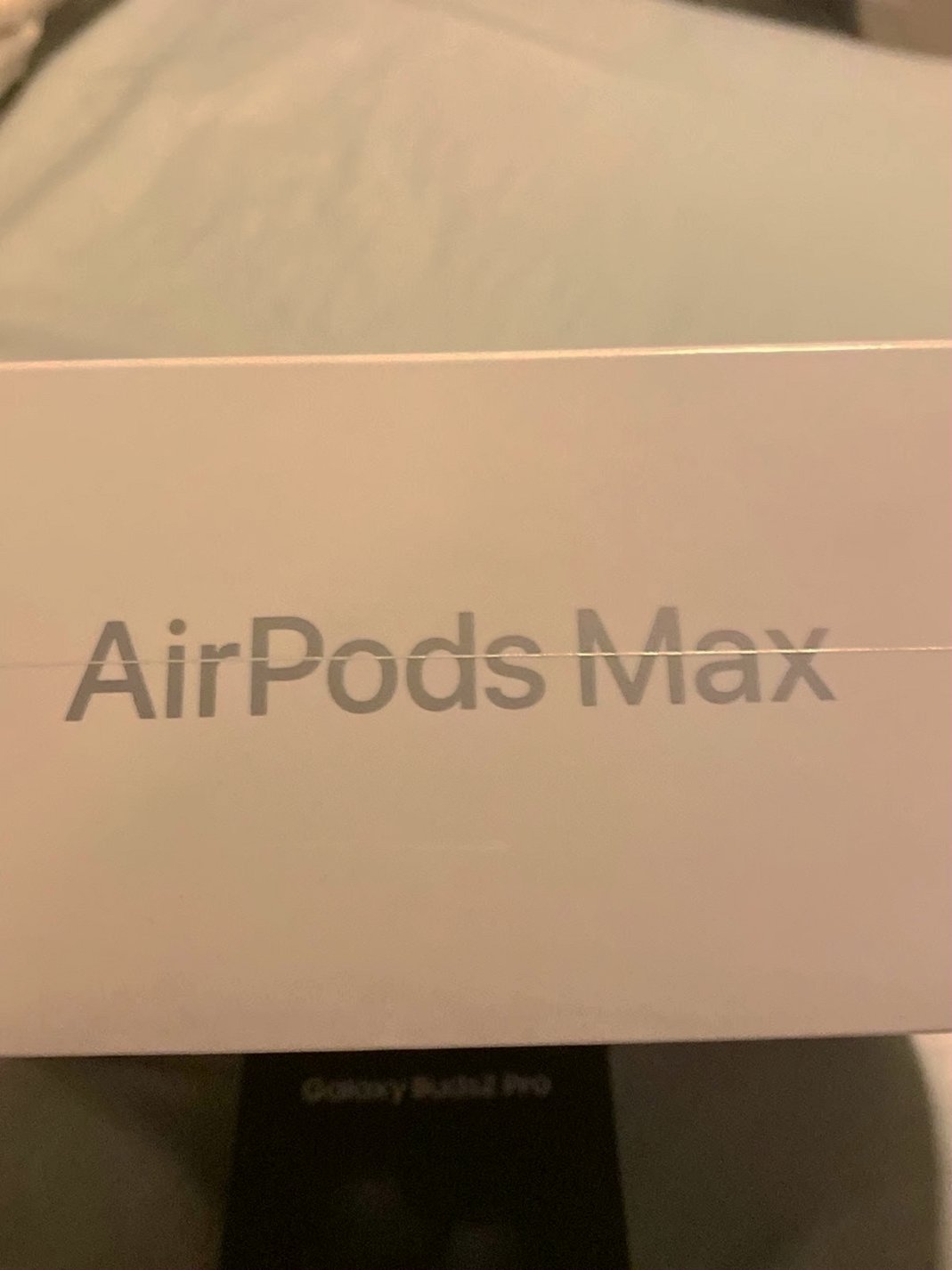 Apple AirPods Max White & Silver Unlocked - Used image 3