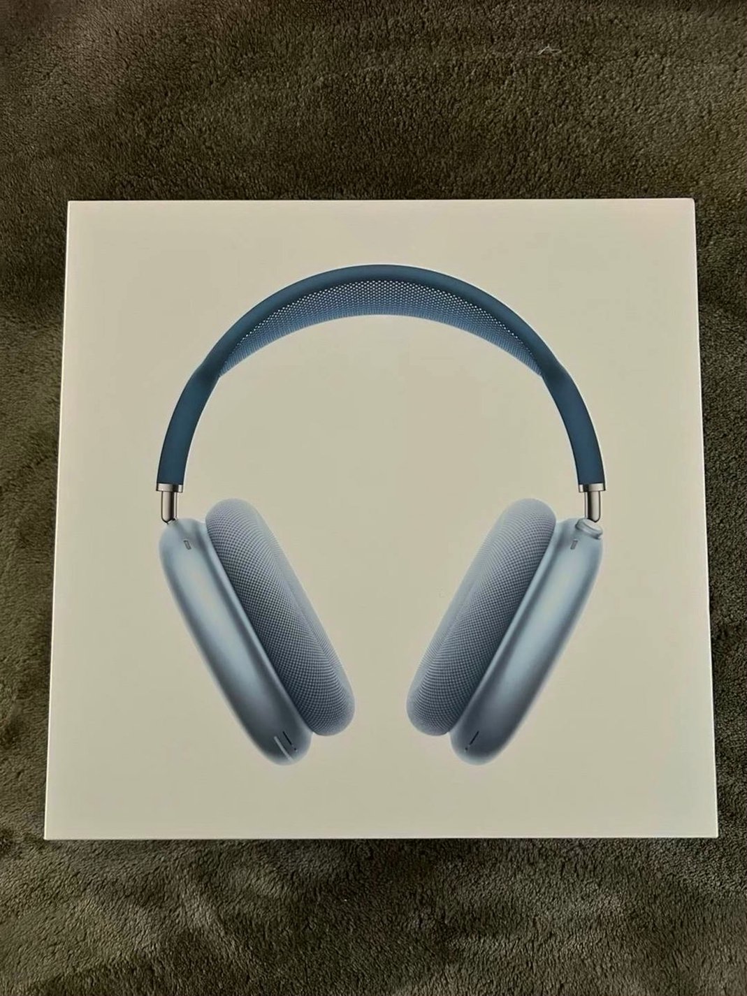 Apple AirPods Max Sky Blue Unlocked - Used image 5