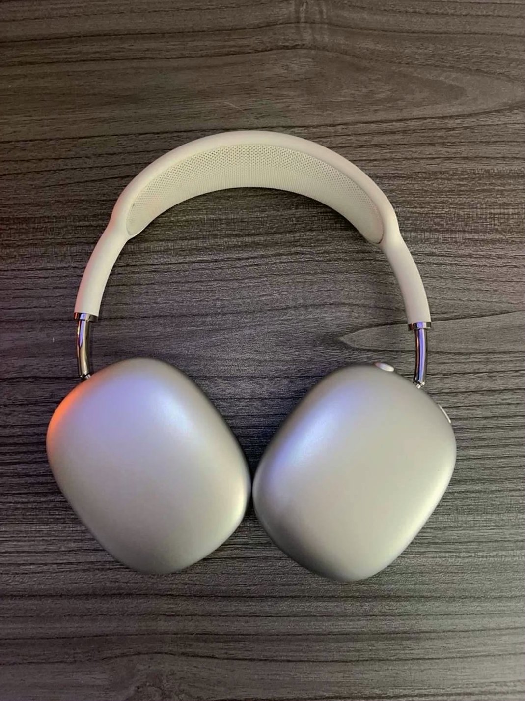 Apple AirPods Max Silver Unlocked - Used