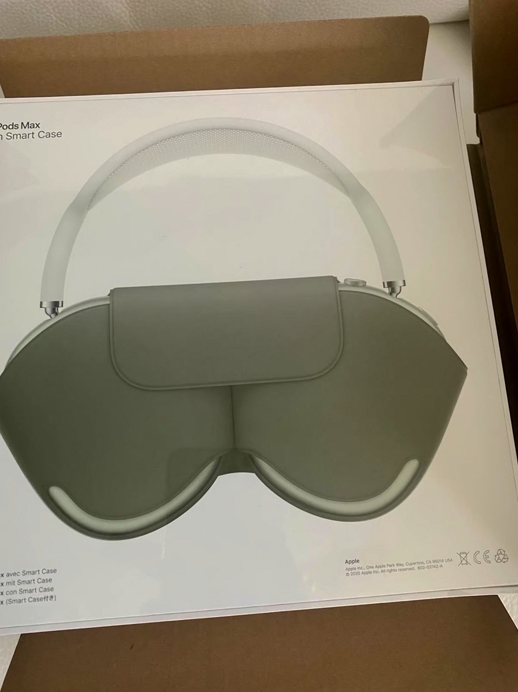 Apple AirPods Max 1V15 Space Gray Unlocked - Used image 2