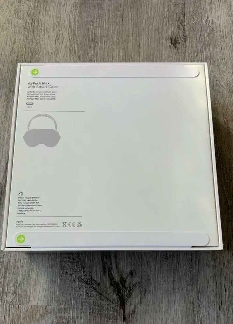 Apple AirPods Max 8F82 Midnight USB-C - Used image 2