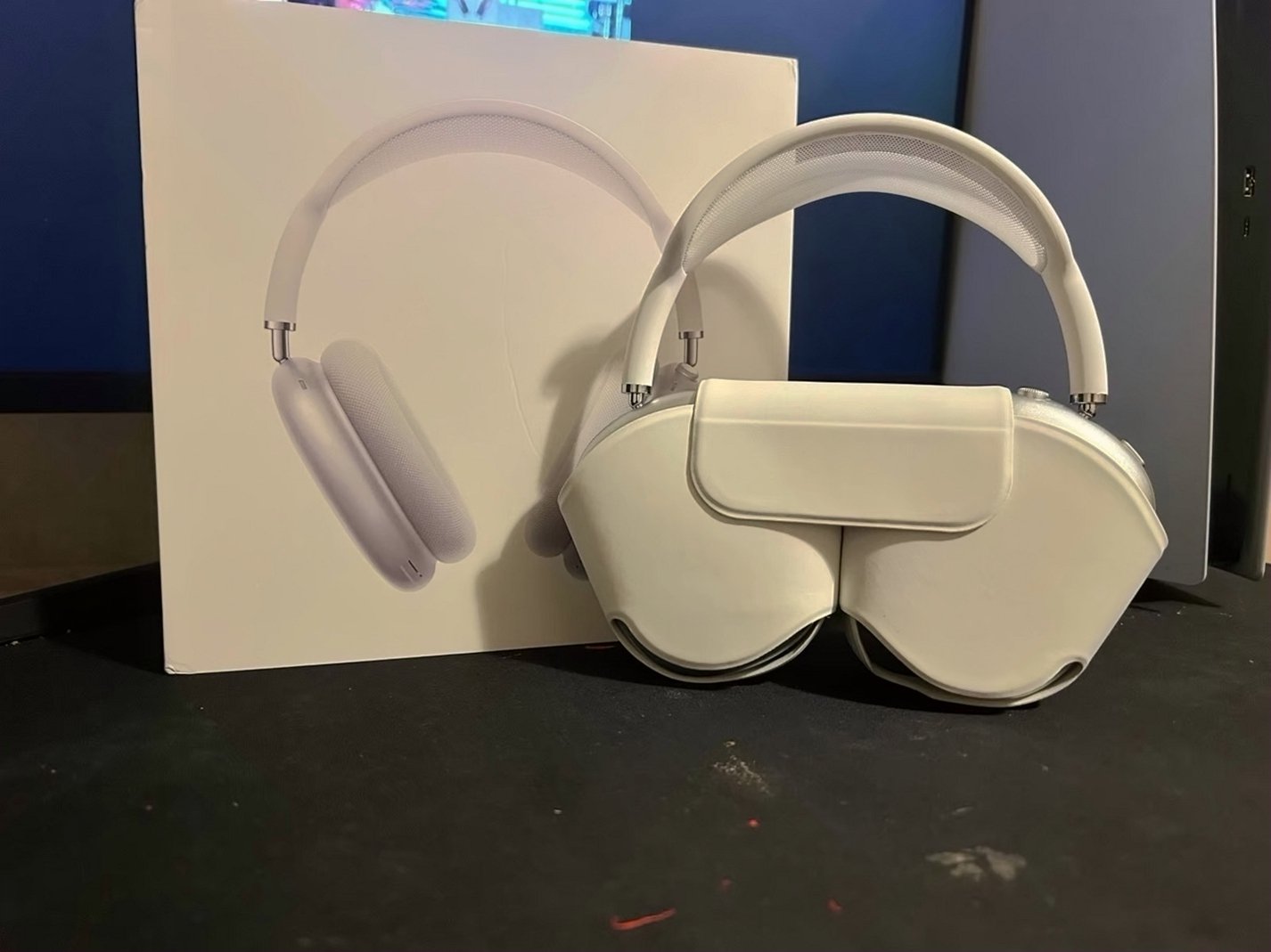 Apple AirPods Max Silver Unlocked - Used