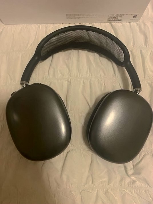 Apple AirPods Max Space Gray Used image 3