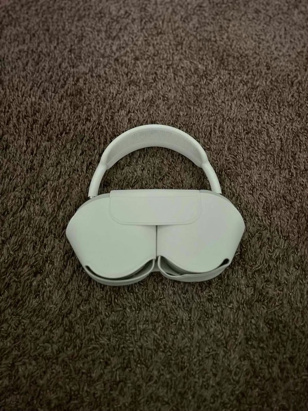 Apple AirPods Max 1st Gen White Unlocked - Used image 5
