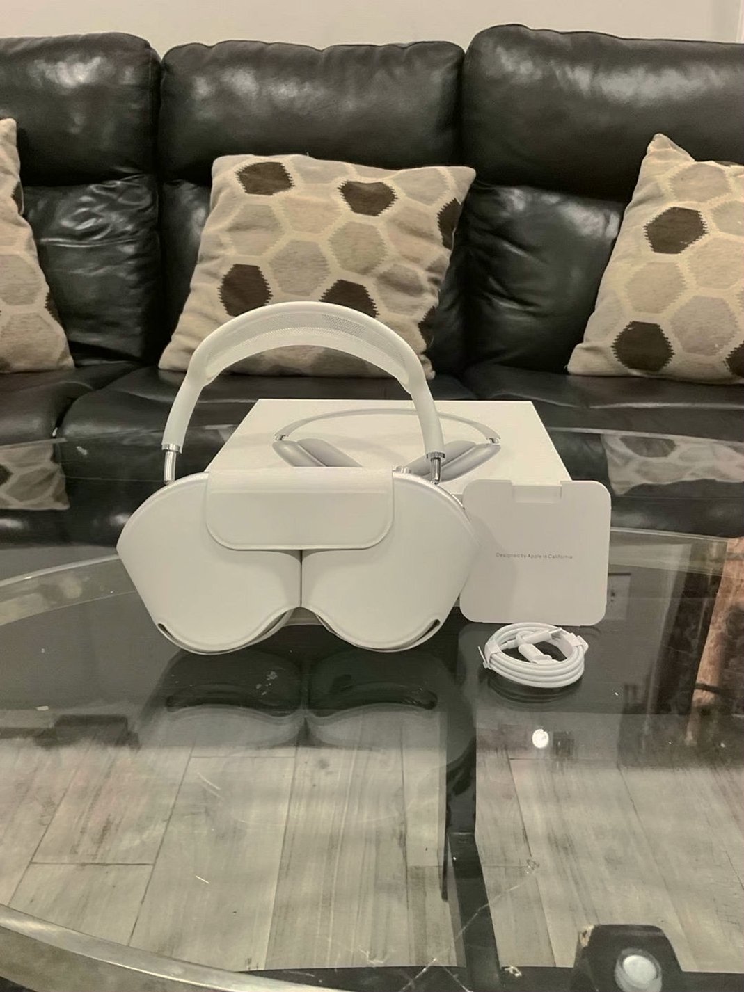 Apple AirPods Max Silver Unlocked - Used image 4