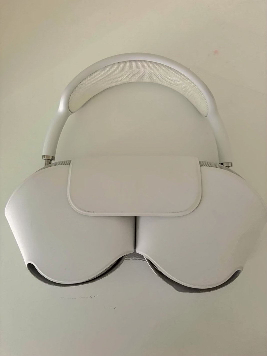 Apple AirPods Max White Unlocked - Used