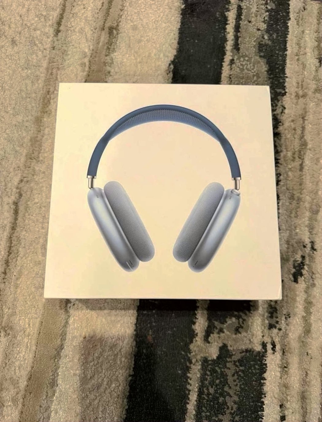 Apple AirPods Max Sky Blue Unlocked - Used
