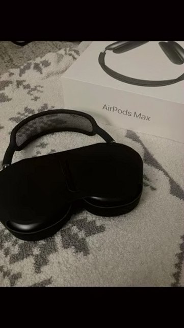 Apple AirPods Max Space Gray Unlocked - Used image 2