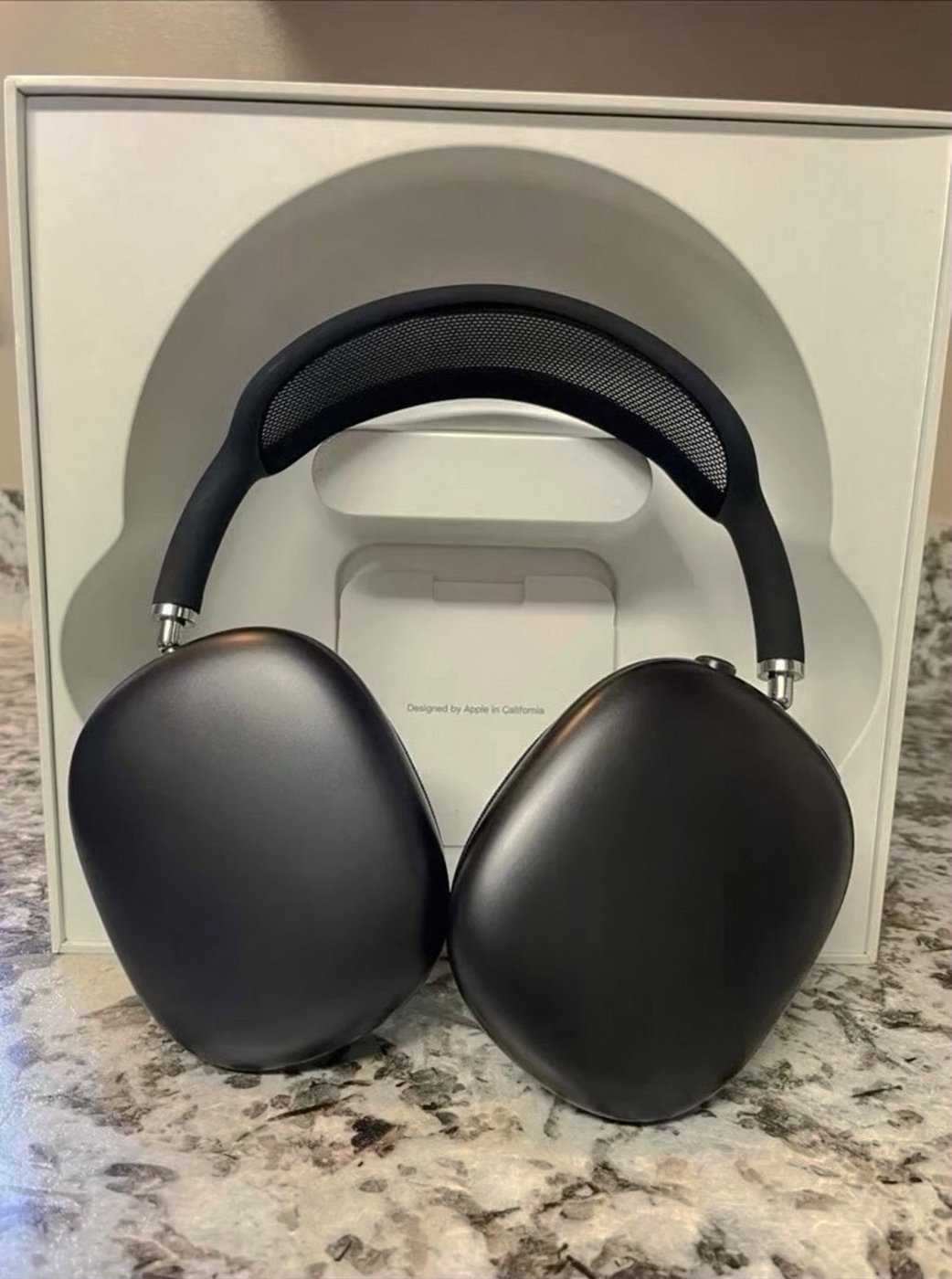 Apple AirPods Max 1J95 Silver Used image 2