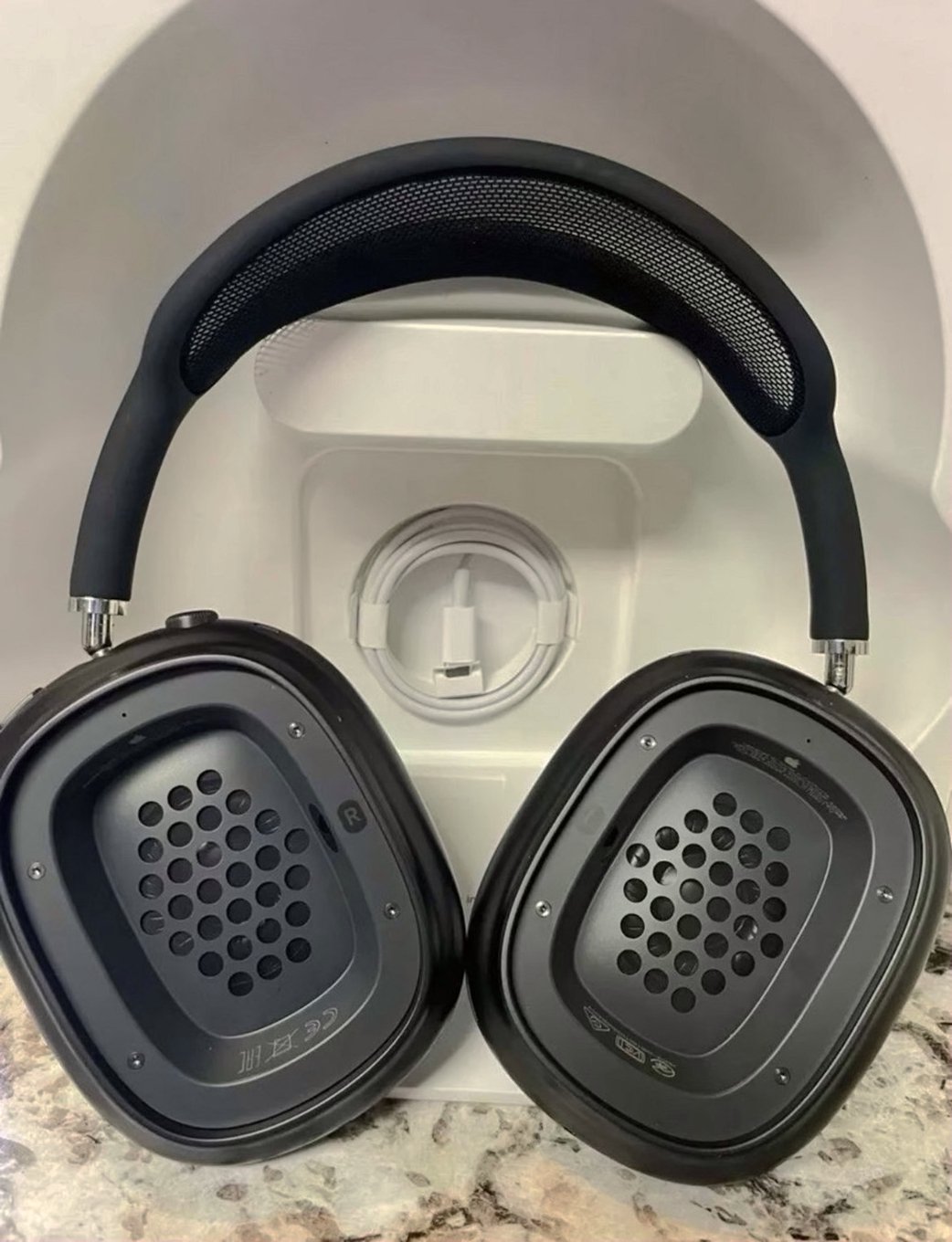 Apple AirPods Max 1J95 Silver Used image 5